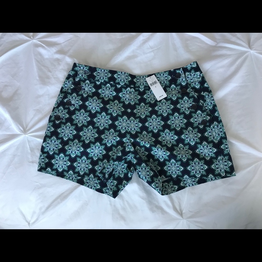 Banana Republic Shorts Size 2 NWT